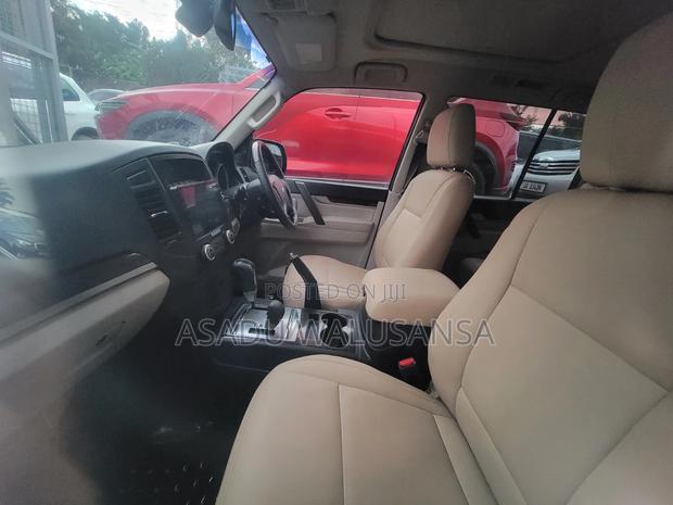 Mitsubishi Pajero 2015 Black