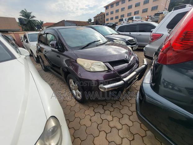 Toyota IST 2012 Gray