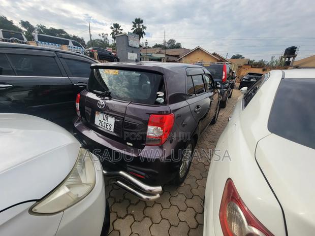 Toyota IST 2012 Gray