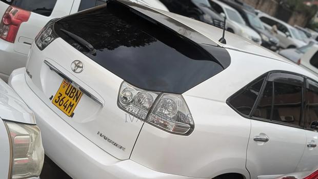 Toyota Harrier 2.4 2009 White