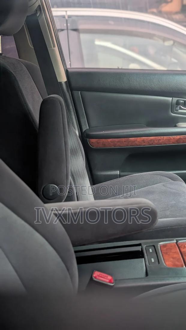 Toyota Harrier 2.4 2009 White