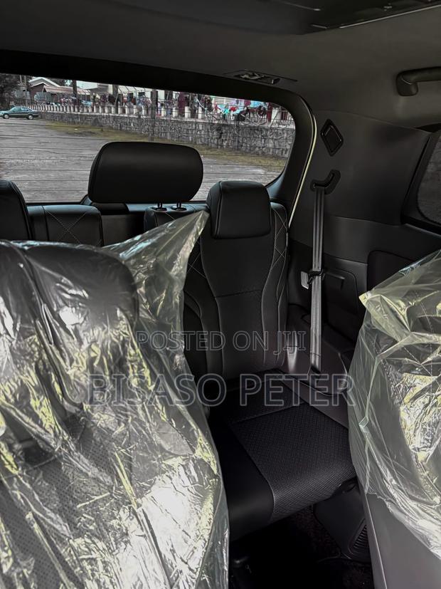 Toyota Vellfire 2024 White