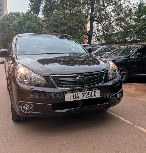 Subaru Outback 2.5i 2012 Black