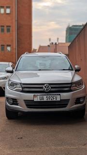 Volkswagen Tiguan SE 4Motion 4dr SUV AWD (2.0L 4cyl Turbo 6A) 2014 for sale