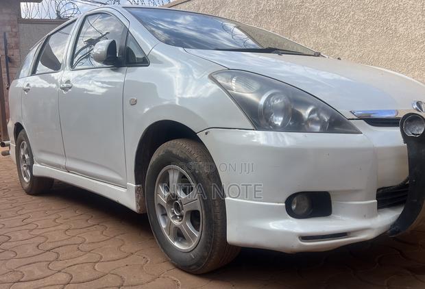 Toyota Wish 2003 White