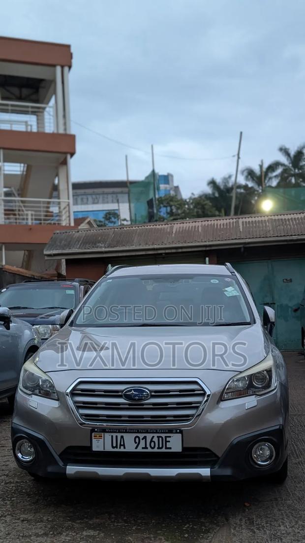 Subaru Outback 2.5i AWD 2016 Gold