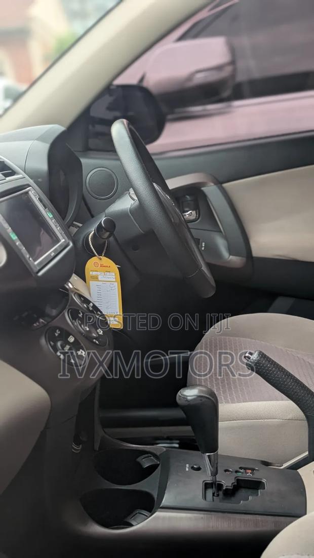 Toyota Vanguard 2009 Gray