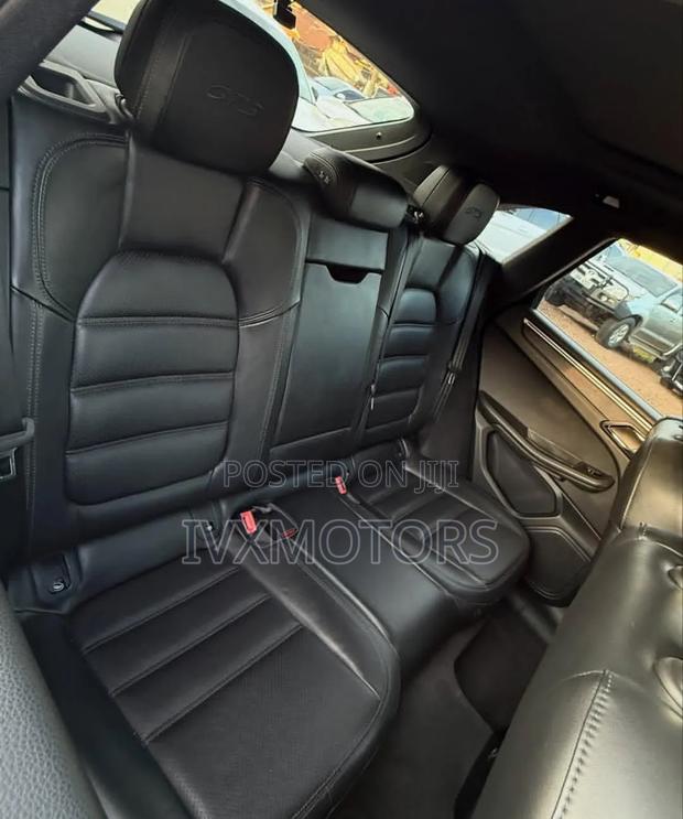 Porsche Macan Turbo 2018 White