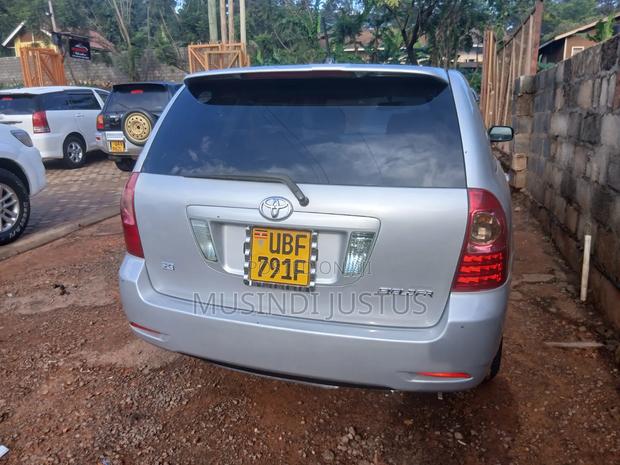 Toyota Corolla Fielder 2006 Silver