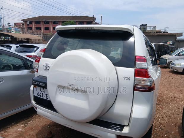 Toyota Land Cruiser Prado 2013 White
