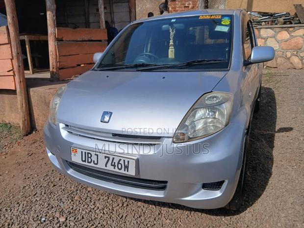 Toyota Passo 2008 Silver