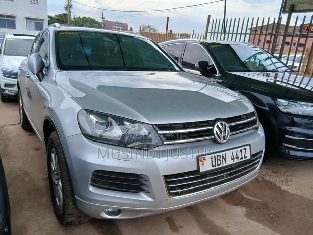 Volkswagen Touareg 2014 Silver