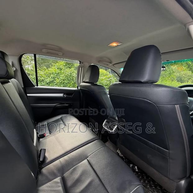 Toyota Hilux Revo Double Cab Deisel 2.4 AWD 2021 White