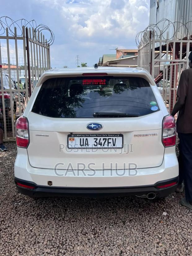 Subaru Forester 2.0D X 2012 White
