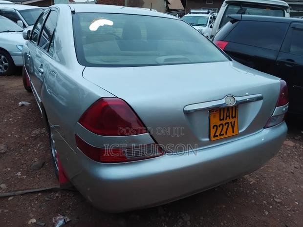 Toyota Mark II 2002 Silver