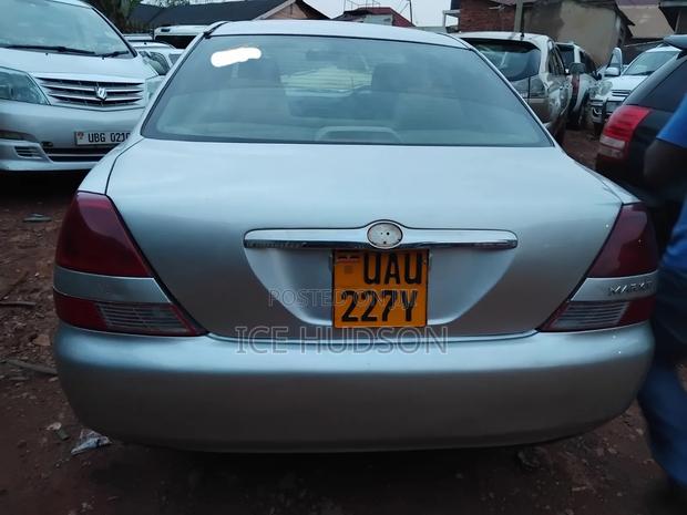 Toyota Mark II 2002 Silver
