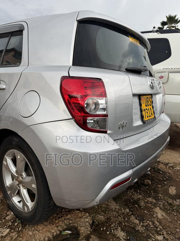 Toyota IST 2010 Silver