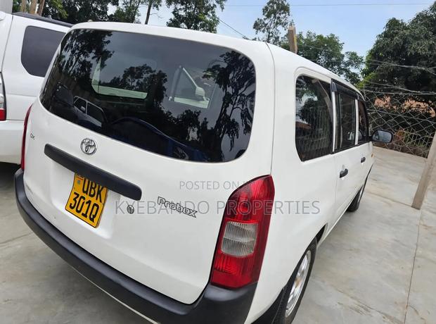 Toyota Probox 1.5 DX 2WD 2009 White