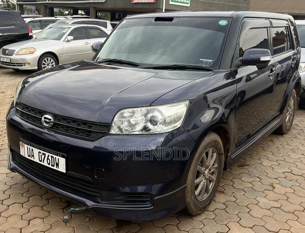 Toyota Corolla Rumion 2011 Purple