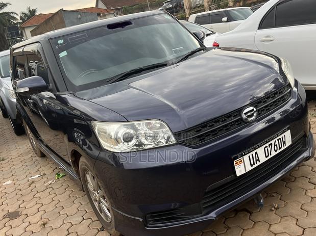 Toyota Corolla Rumion 2011 Purple