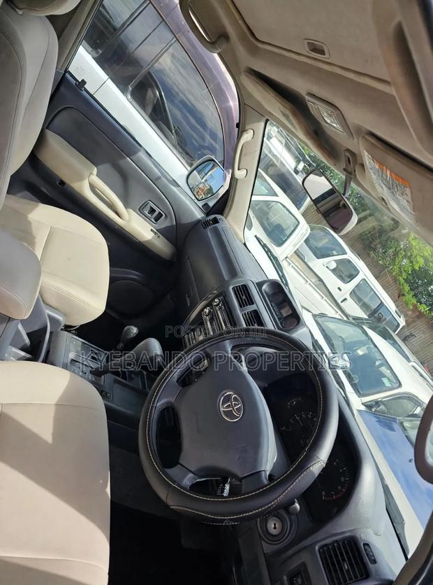 Toyota Land Cruiser Prado 2.7 16V 3dr 1999 Silver