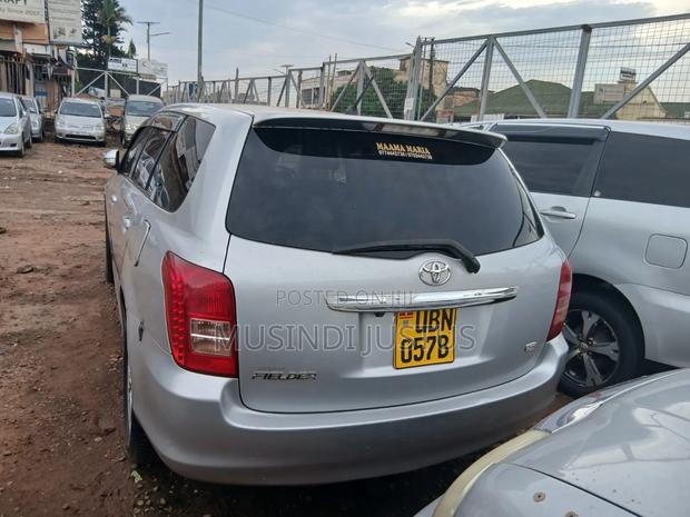 Toyota Corolla Fielder 2008 Silver
