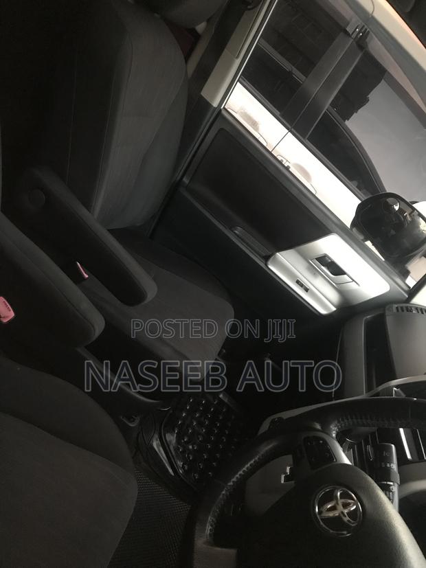 Toyota Noah 2013 White