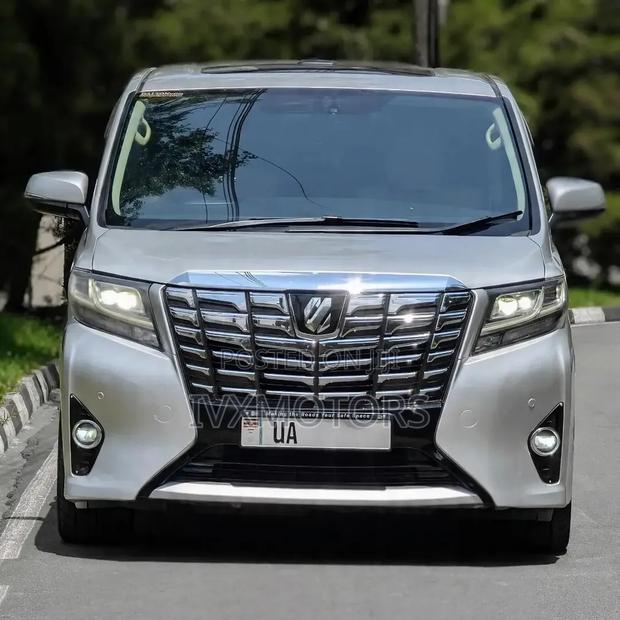 Toyota Alphard 2017 White