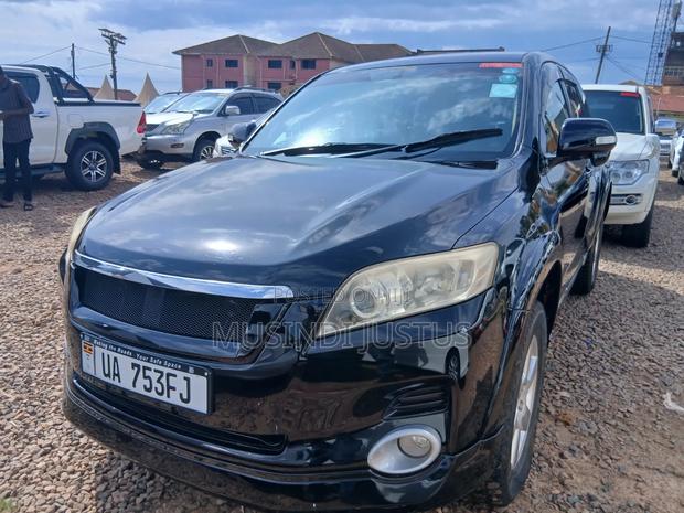 Toyota Vanguard 2011 Black