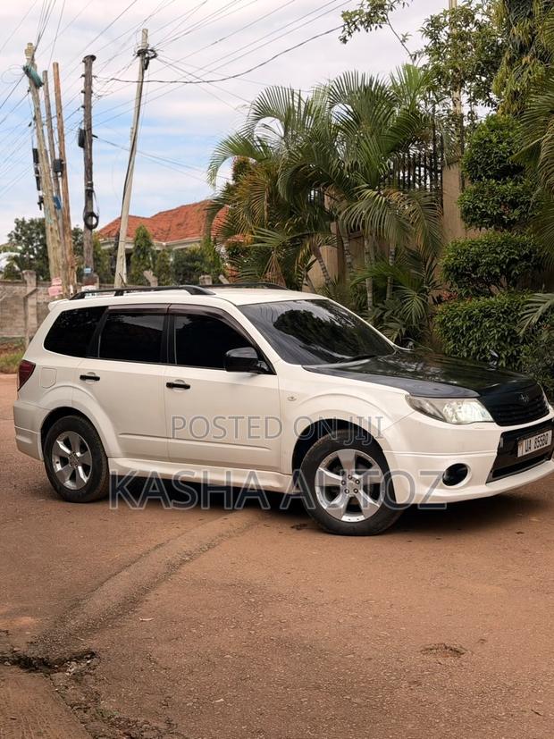 Subaru Forester 2011 White