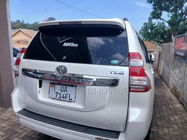 Toyota Land Cruiser Prado 2014 White