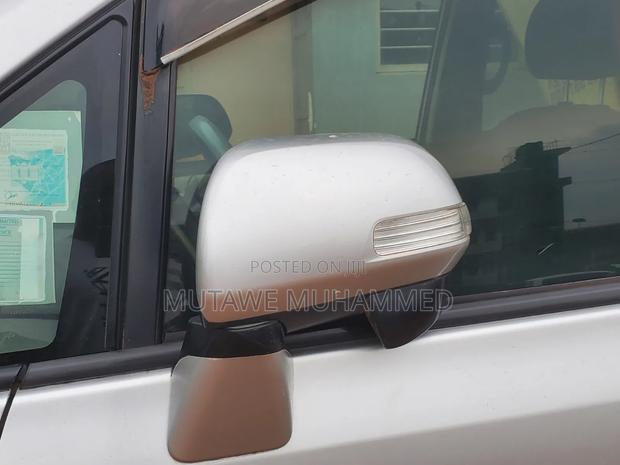 Toyota Noah 2010 Silver