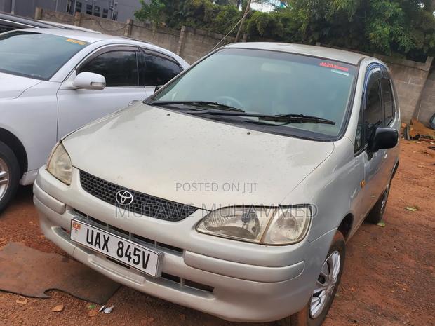 Toyota Corolla Spacio 2003 Silver