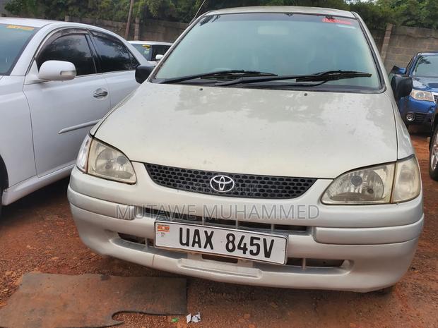Toyota Corolla Spacio 2003 Silver