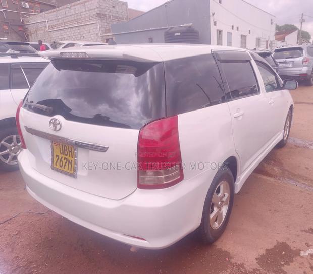 Toyota Wish 2007 White