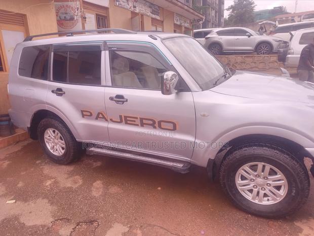 Mitsubishi Pajero Sport 2004 Brown