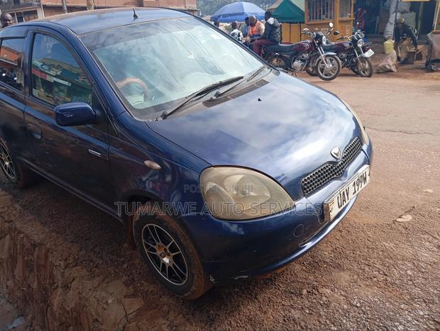 Toyota Vitz 1.3 AWD 3dr 2002 Blue