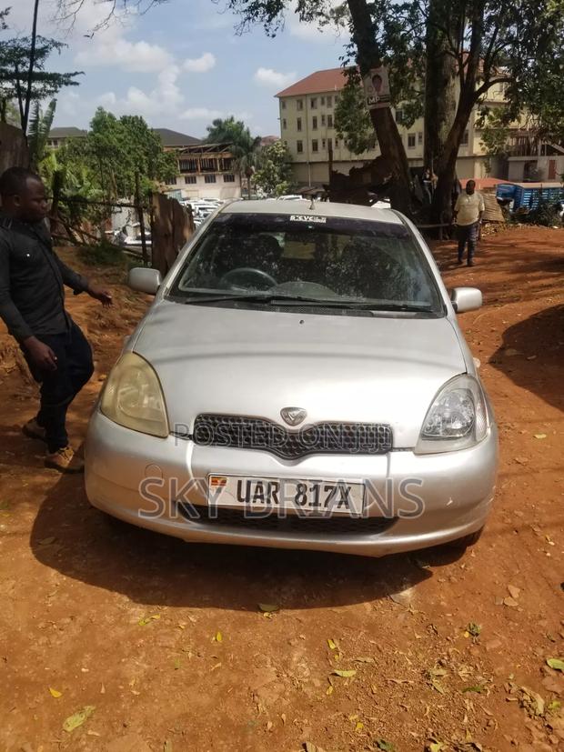 Toyota Vitz 1.0 FWD 3dr 2003 Silver