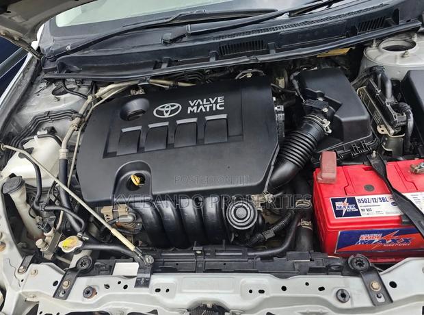 Toyota Premio 1.8 AWD 2010 Silver