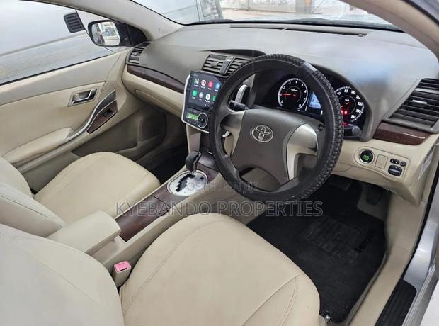 Toyota Premio 1.8 AWD 2010 Silver