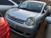 Toyota Sienta 2006 Silver for sale