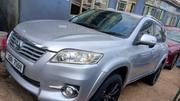 Toyota Vanguard 2011 Silver for sale