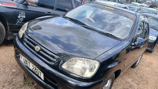 Toyota Raum 1.5 FWD 2002 Black