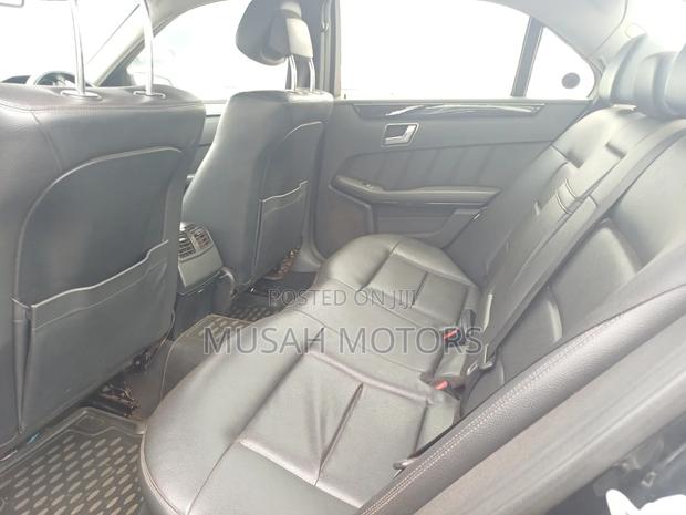 Mercedes-Benz E300 2010 Black