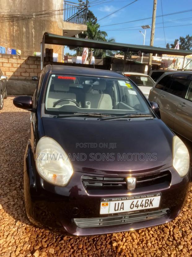 Toyota Passo 1.0 FWD 2008 Maroon