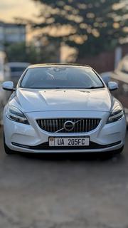 Volvo V40 2016 White for sale