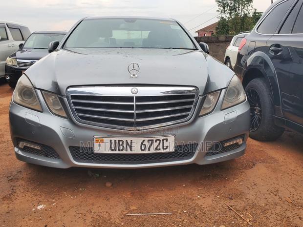 Mercedes-Benz E300 2012 Gray