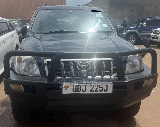 Toyota Land Cruiser Prado 2006 Black
