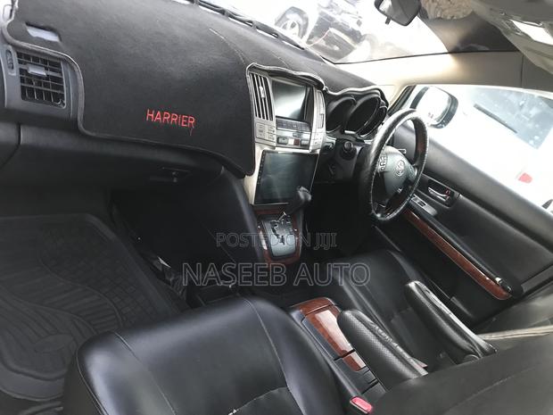 Toyota Harrier 2011 Silver