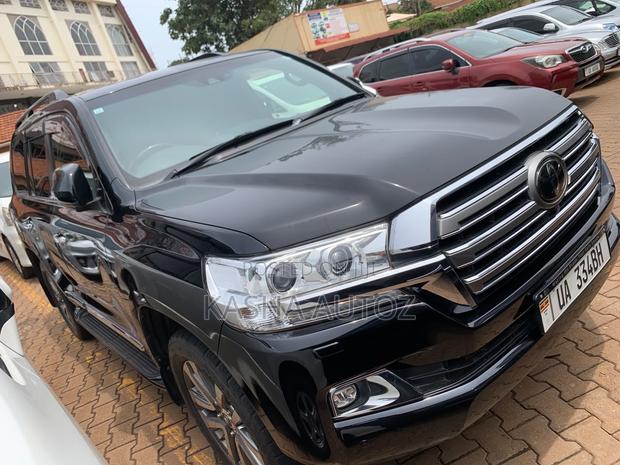 Toyota Land Cruiser 2017 Black